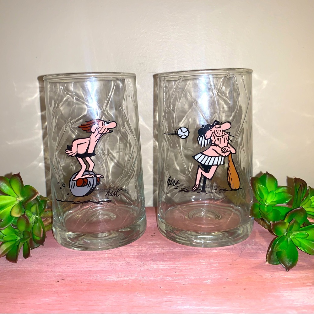 Arbys 1981 Ice Age Collectors Series Glasses Set 2 Cave Man